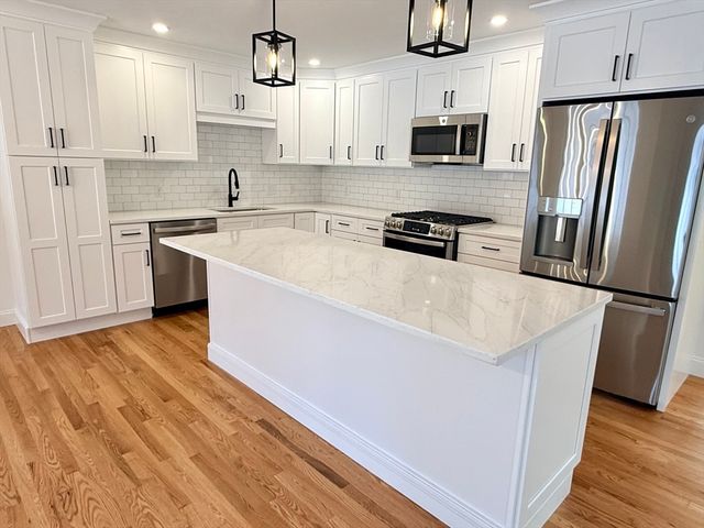 28 Forest Hill Dr., Rutland, MA 01543