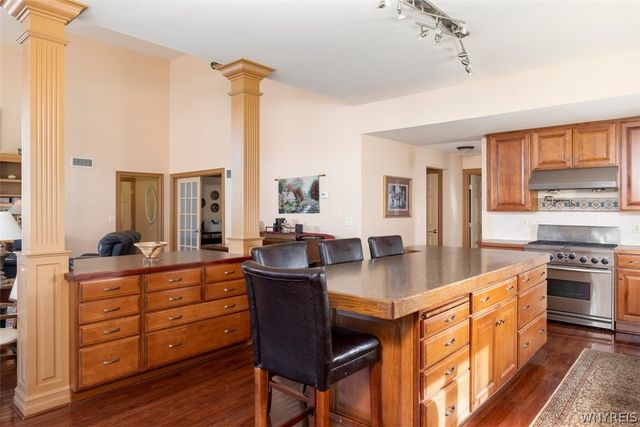 860 Union Road, West Seneca, NY 14224