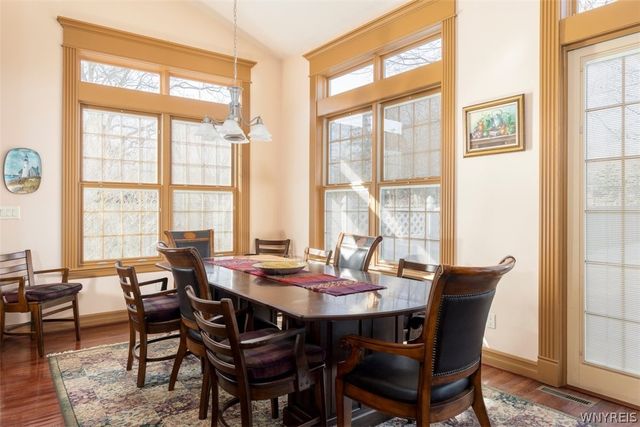 860 Union Road, West Seneca, NY 14224