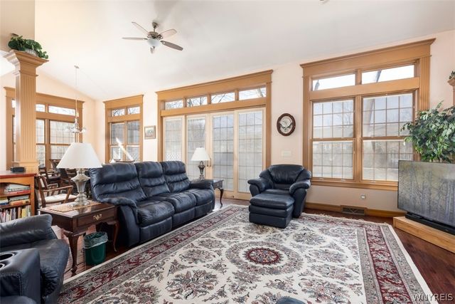 860 Union Road, West Seneca, NY 14224