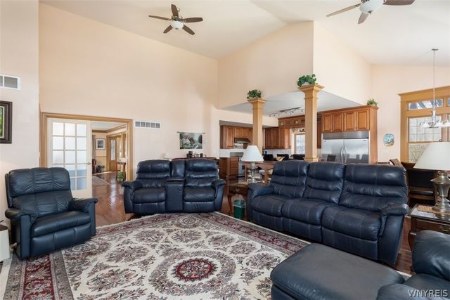 860 Union Road, West Seneca, NY 14224