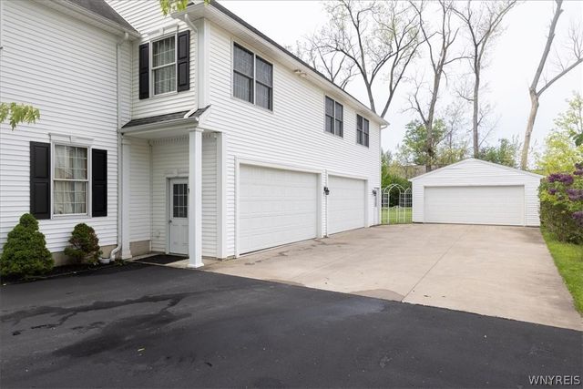 860 Union Road, West Seneca, NY 14224
