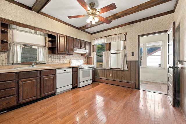 2839 N LUNA Avenue, Chicago, IL 60641