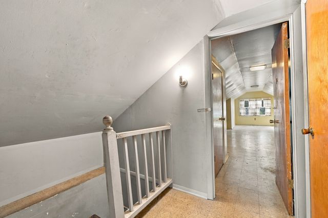 2839 N LUNA Avenue, Chicago, IL 60641
