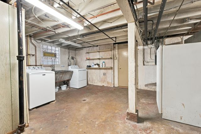 2839 N LUNA Avenue, Chicago, IL 60641