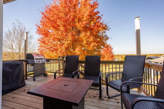 827 Quarry Road, Sparta, MO 65753