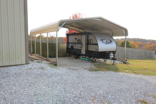 827 Quarry Road, Sparta, MO 65753