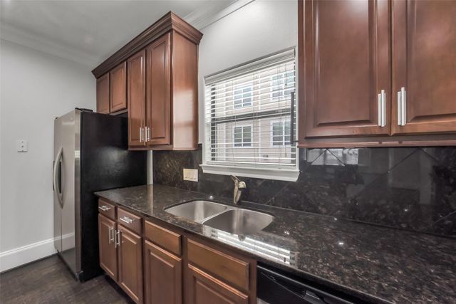 1335 Studer Street, Houston, TX 77007