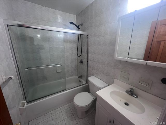2312 32nd Street, Astoria, NY 11105