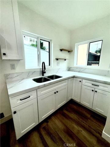 1008 Long, Inglewood, CA 90302