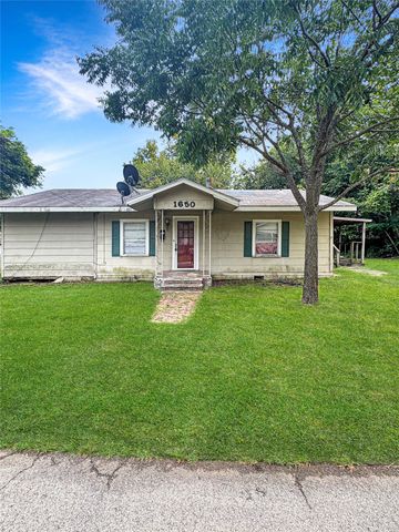 1650 E Polk Street, Paris, TX 75460