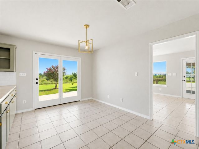 913 Ridge Drive, San Marcos, TX 78666