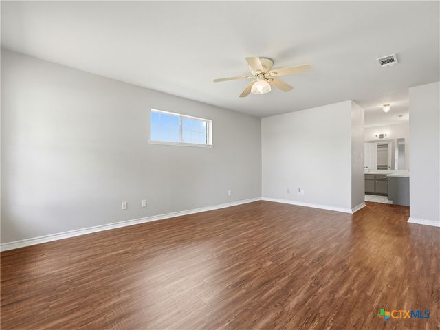 913 Ridge Drive, San Marcos, TX 78666