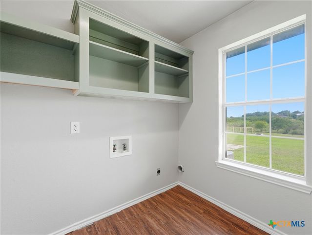 913 Ridge Drive, San Marcos, TX 78666