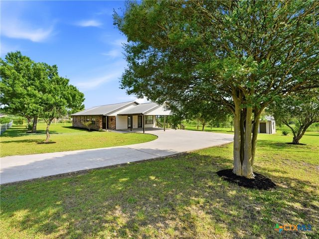 913 Ridge Drive, San Marcos, TX 78666