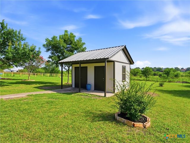 913 Ridge Drive, San Marcos, TX 78666