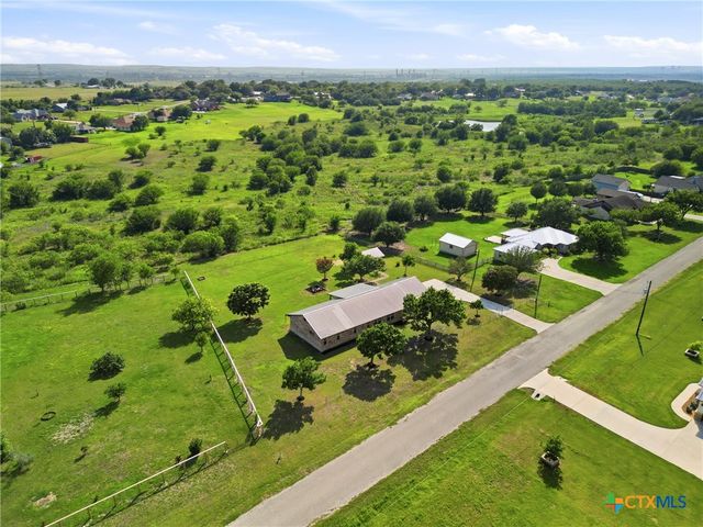 913 Ridge Drive, San Marcos, TX 78666