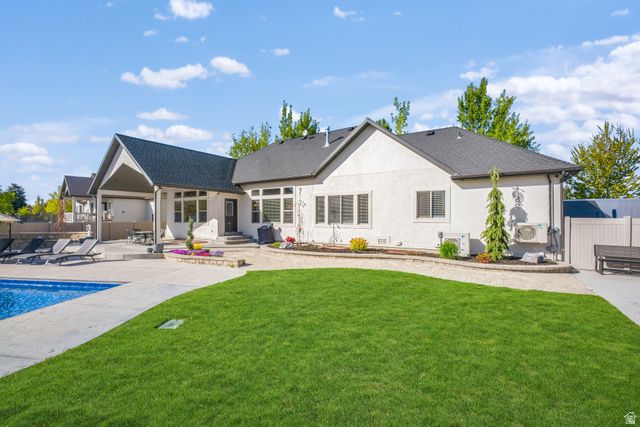 698 N FARMLAND DR, Kaysville, UT 84037