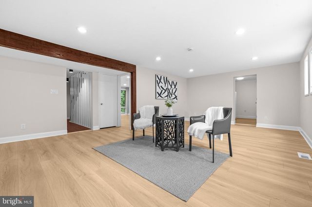 9416 HOLBROOK LN, Rockville, MD 20854