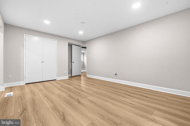 9416 HOLBROOK LN, Rockville, MD 20854