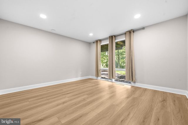 9416 HOLBROOK LN, Rockville, MD 20854