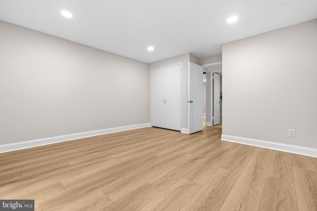 9416 HOLBROOK LN, Rockville, MD 20854