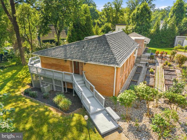 9416 HOLBROOK LN, Rockville, MD 20854