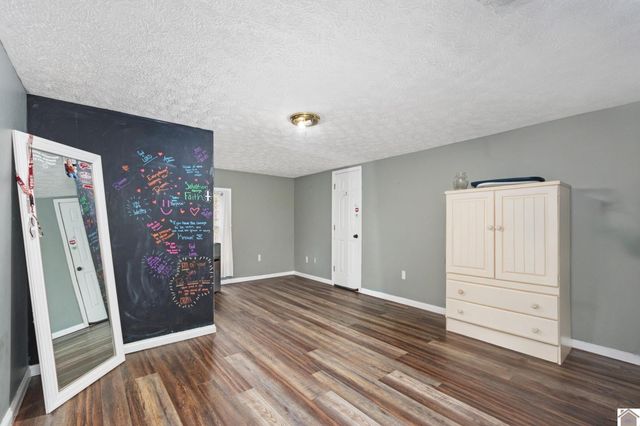 1186 Hale Springs Road, Benton, KY 42025