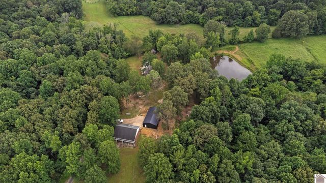 1186 Hale Springs Road, Benton, KY 42025