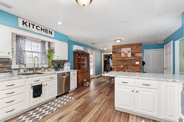 1186 Hale Springs Road, Benton, KY 42025