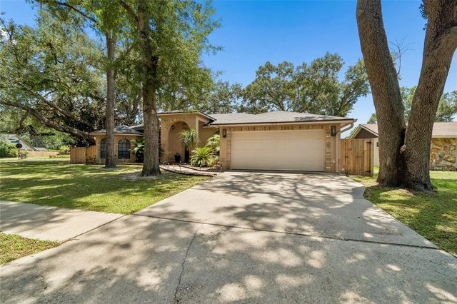 3602 ARLINGTON OAKS COURT, Tampa, FL 33618