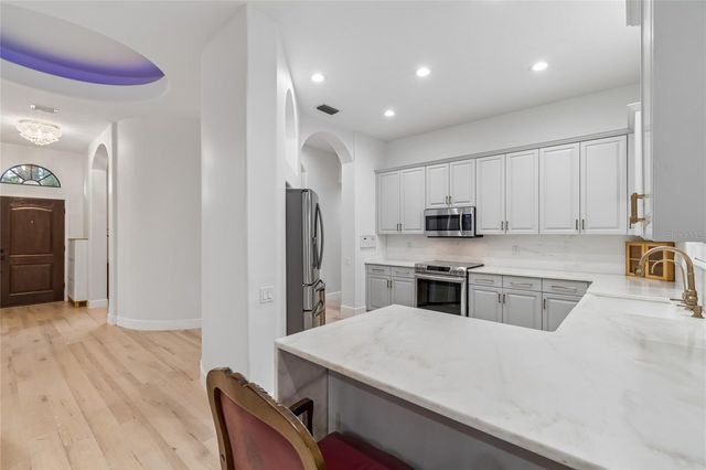 3602 ARLINGTON OAKS COURT, Tampa, FL 33618