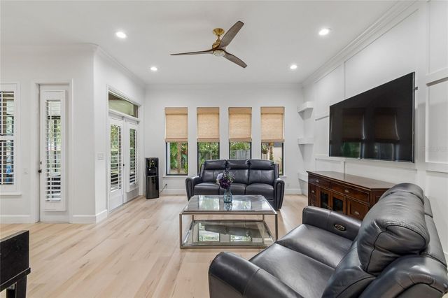 3602 ARLINGTON OAKS COURT, Tampa, FL 33618