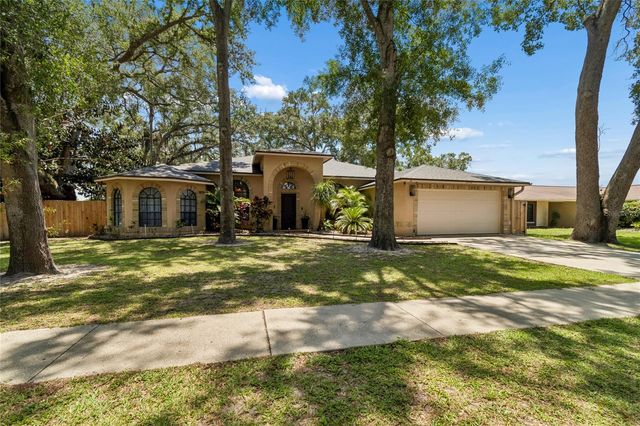3602 ARLINGTON OAKS COURT, Tampa, FL 33618
