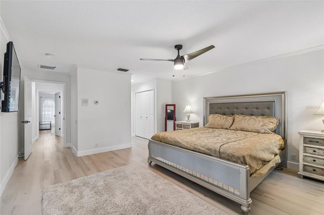 3602 ARLINGTON OAKS COURT, Tampa, FL 33618
