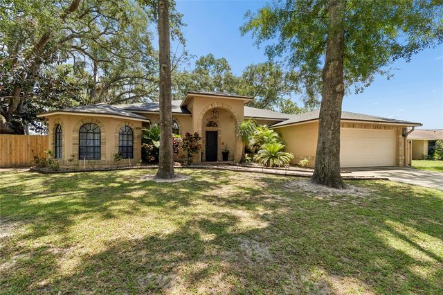 3602 ARLINGTON OAKS COURT, Tampa, FL 33618
