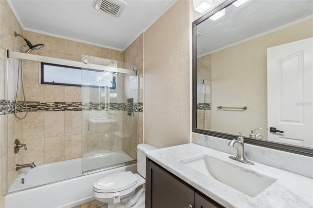3602 ARLINGTON OAKS COURT, Tampa, FL 33618