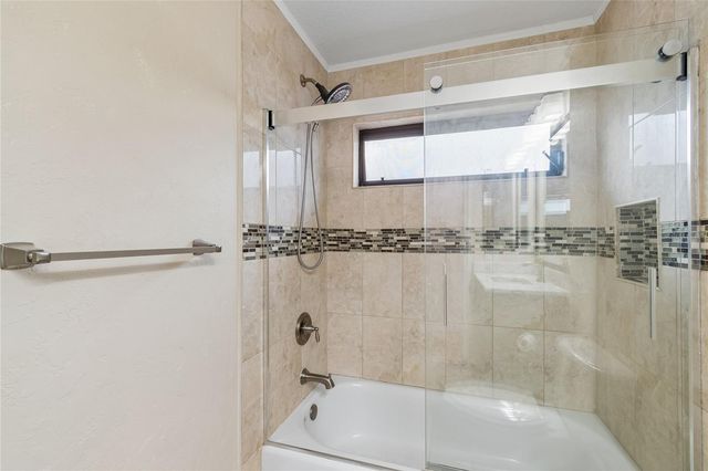 3602 ARLINGTON OAKS COURT, Tampa, FL 33618