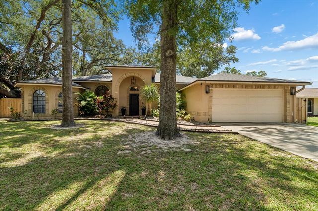 3602 ARLINGTON OAKS COURT, Tampa, FL 33618