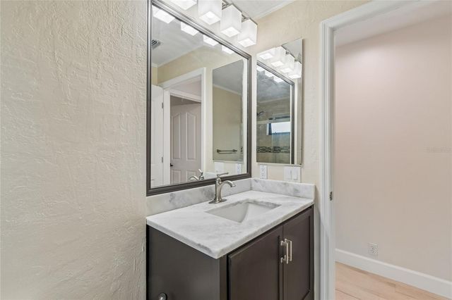 3602 ARLINGTON OAKS COURT, Tampa, FL 33618