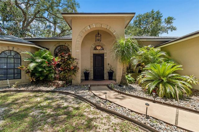 3602 ARLINGTON OAKS COURT, Tampa, FL 33618