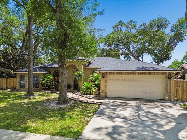 3602 ARLINGTON OAKS COURT, Tampa, FL 33618