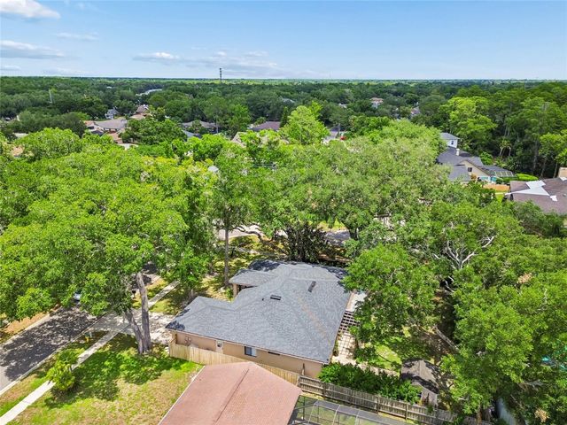 3602 ARLINGTON OAKS COURT, Tampa, FL 33618