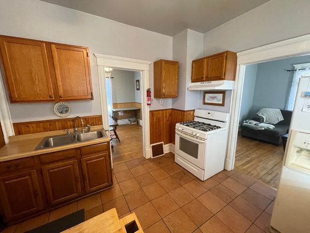 3422 S 31st Avenue, Minneapolis, MN 55406