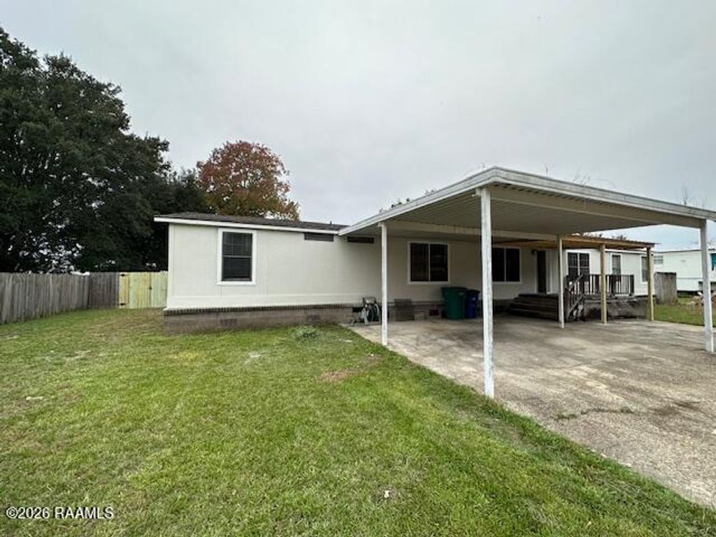 121 Cane Wagon Drive, Youngsville, LA 70592