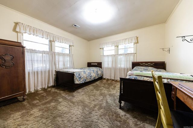 1701 W 4th, Fordyce, AR 71742