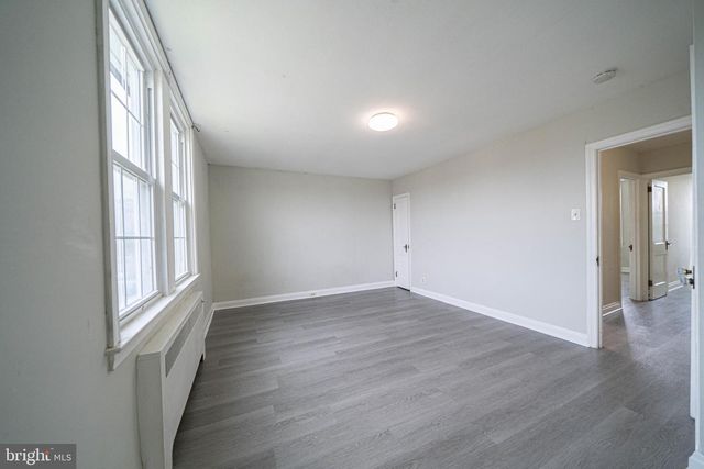 2910 KNORR ST, Philadelphia, PA 19149