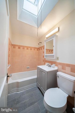 2910 KNORR ST, Philadelphia, PA 19149