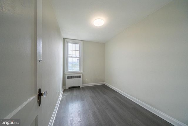 2910 KNORR ST, Philadelphia, PA 19149