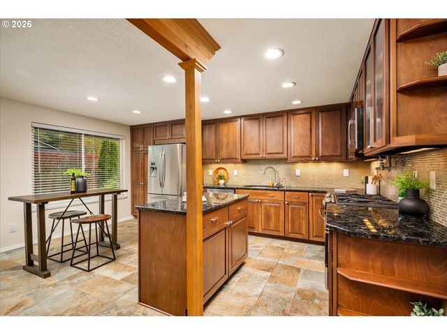 2160 Nw 153RD Pl, Beaverton, OR 97006